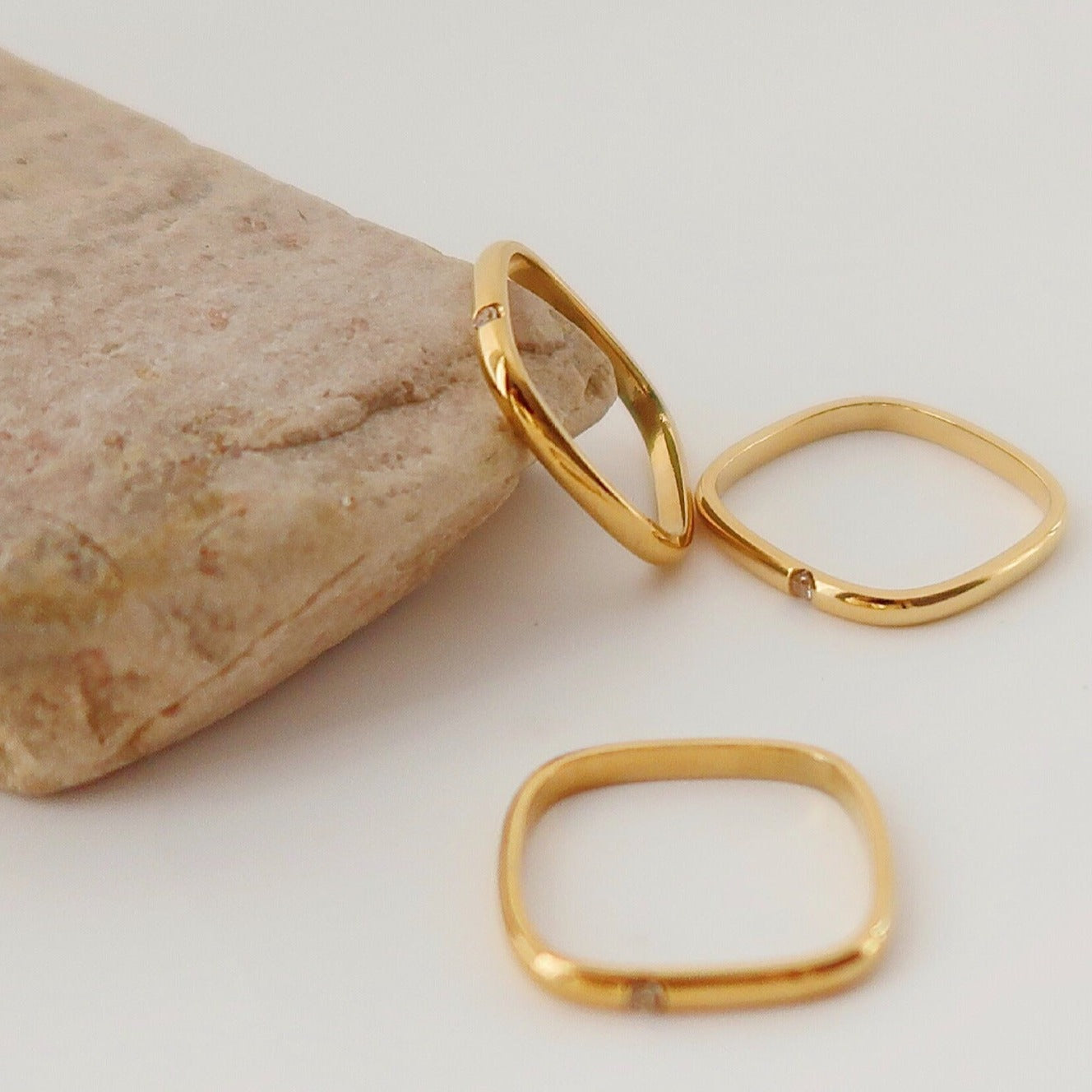 Quadratischer dünner Ring