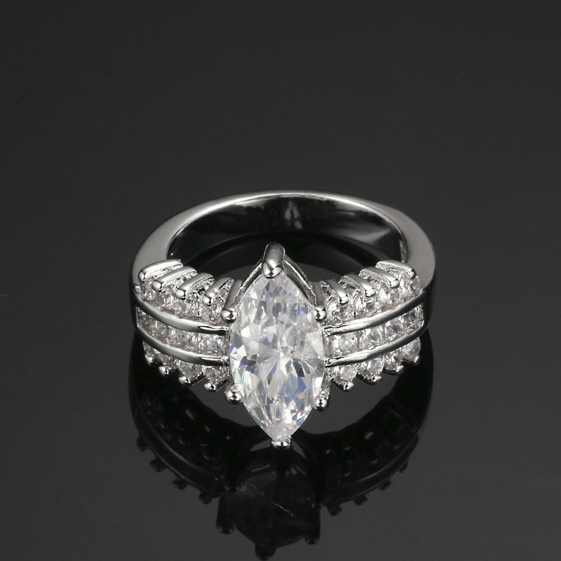 Odette Mercer Ring | Weißgold