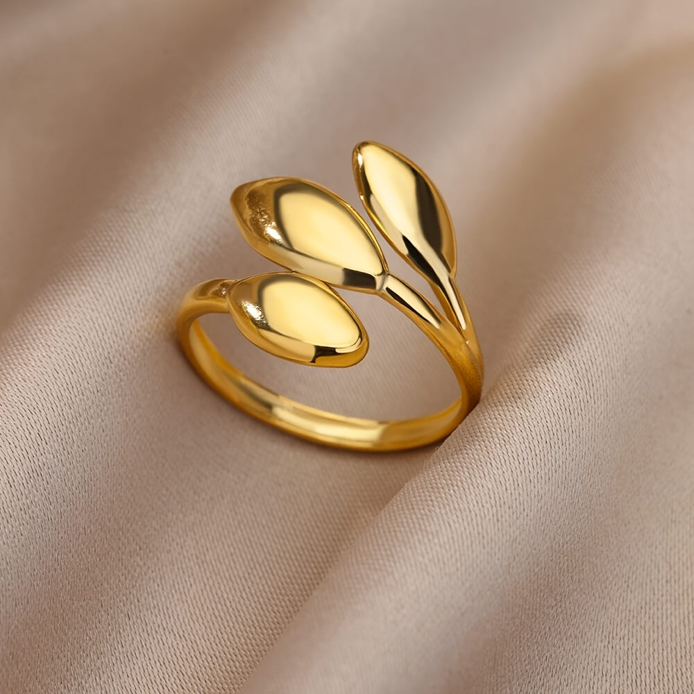 Whispering Willow Elegante Blatt Design Aussage Ring