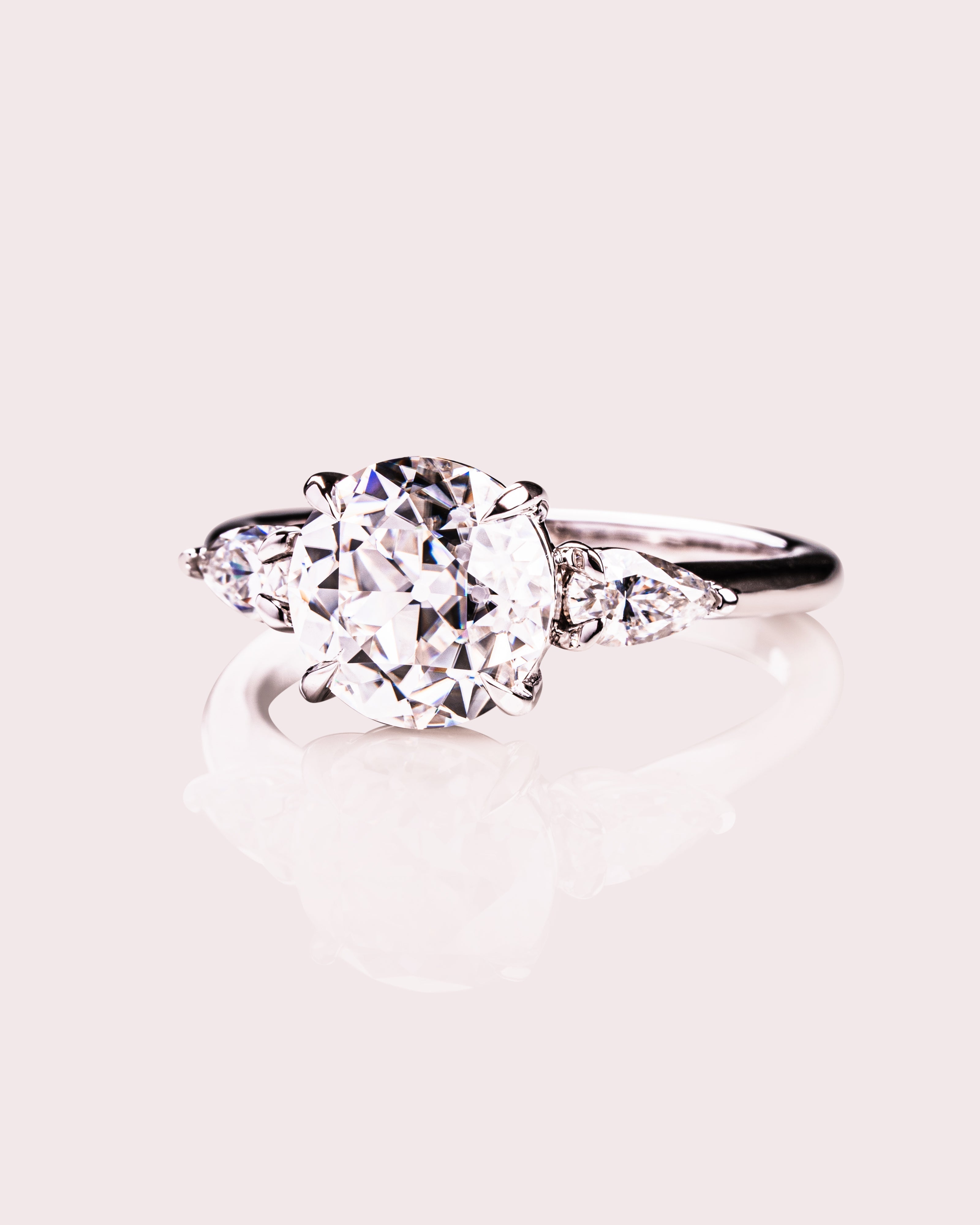 Nicola - Rund & Birne | Silber