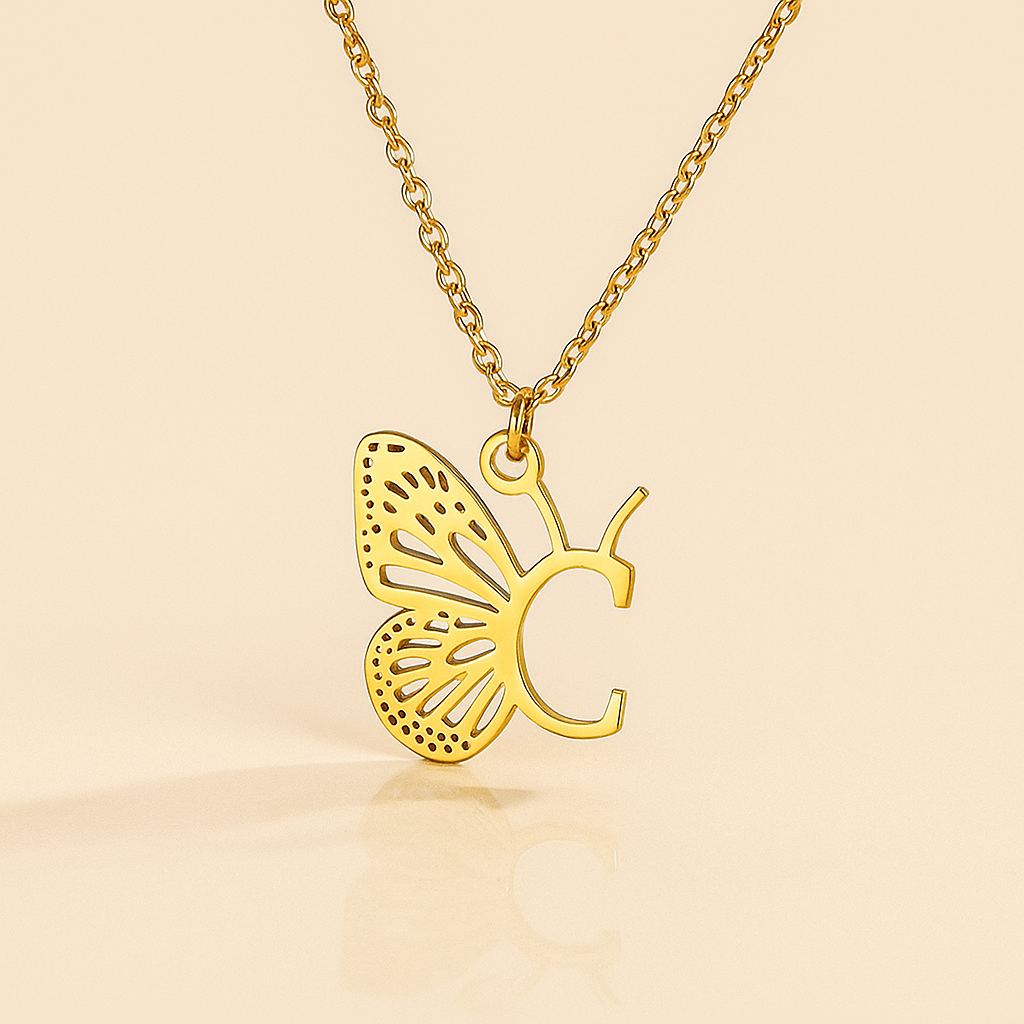 Einzigartige 26-Buchstaben-Initialen-Halskette mit Schmetterling-Anhänger