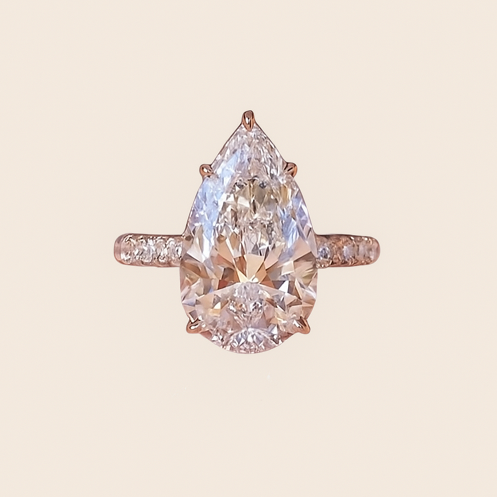 Luxuriöser Teardrop-Ring mit kubischem Zirkon für Frauen