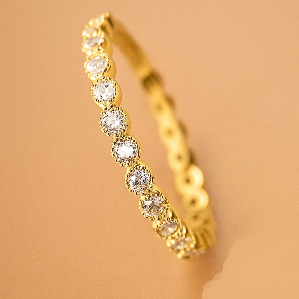 Luxuriöser Runder Zirkonia-Ring