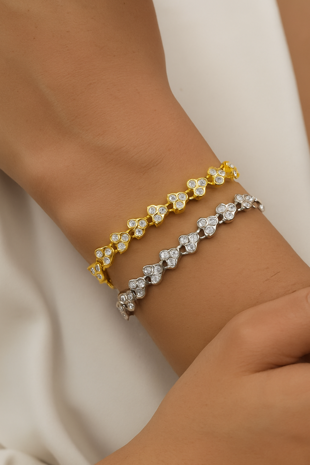 Funkelndes Herzarmband - Romantisches Geschenk für sie