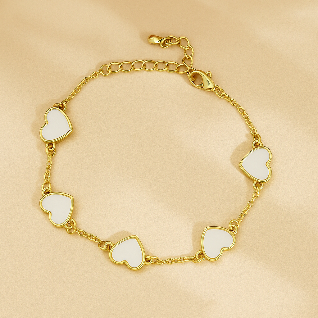 Ivy Chic Herz Charms Armband für Frauen