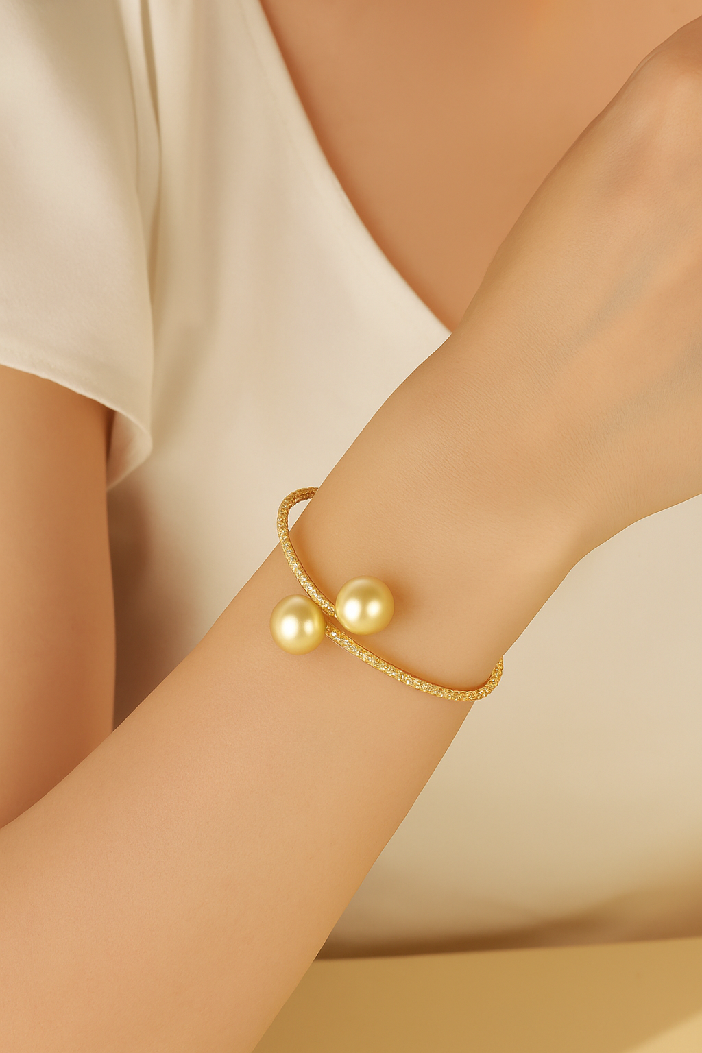 Schöne Perlenmanschette - elegantes Vintage-Hochzeitsaccessoire