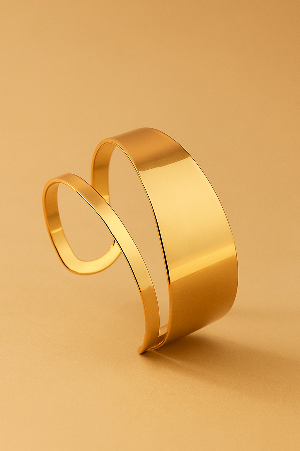 Elegantes schickes Eisenarmband für Frauen - vielseitiger Stil