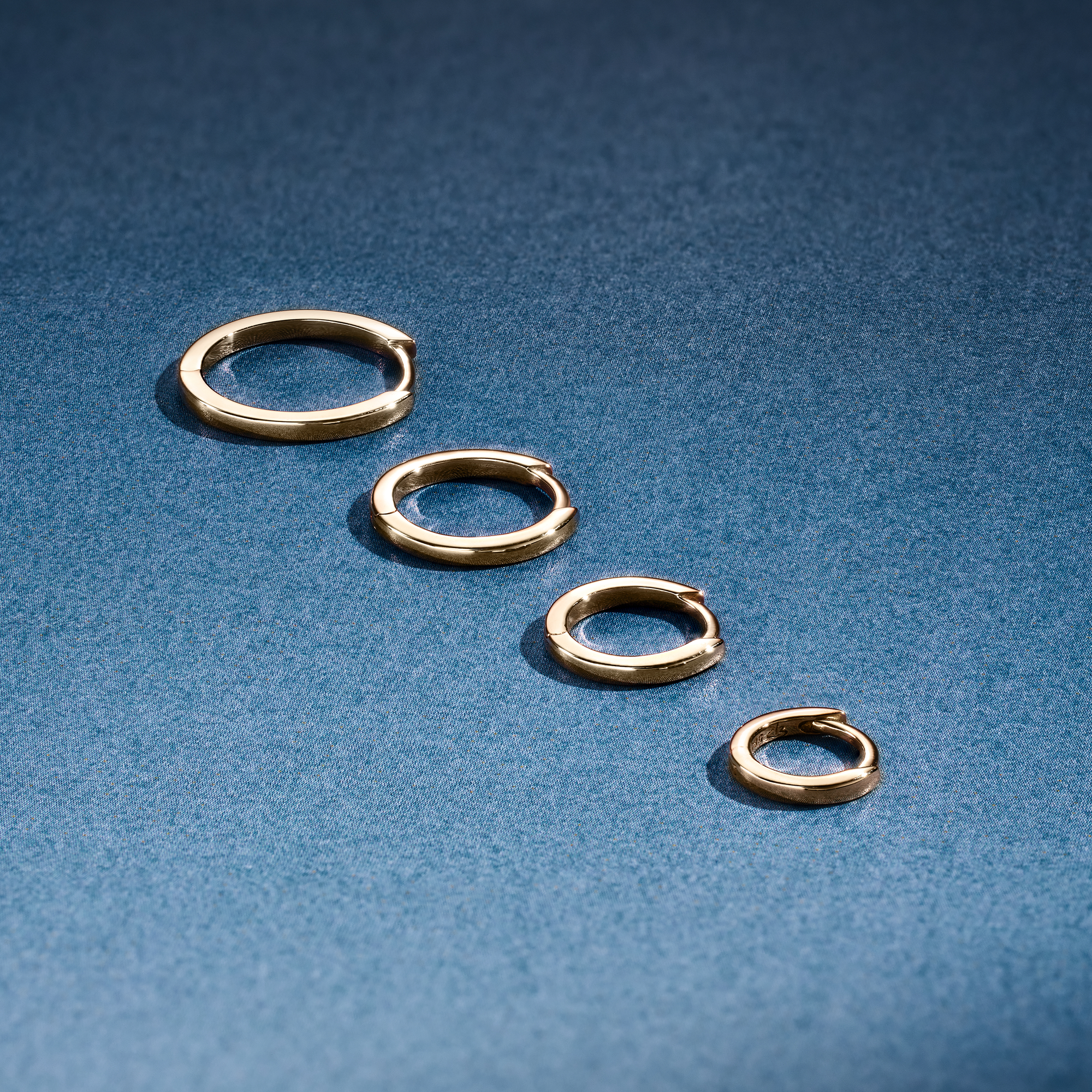 Einzelner Huggie (1 2mm) | Gold