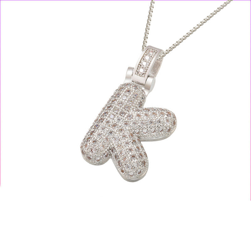 Halskette mit Pavé-Bubble-Initiale