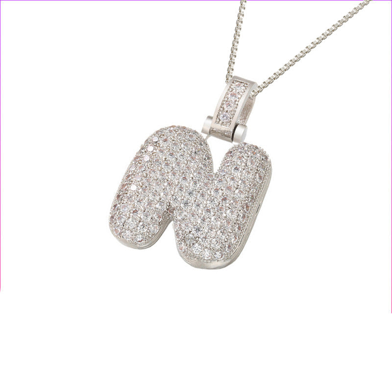 Halskette mit Pavé-Bubble-Initiale