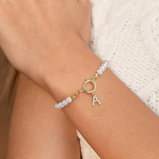 Auden Clé Buchstabenarmband | Gold