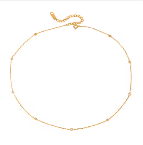 Raffinierte Halskette - Detail aus Goldperlen