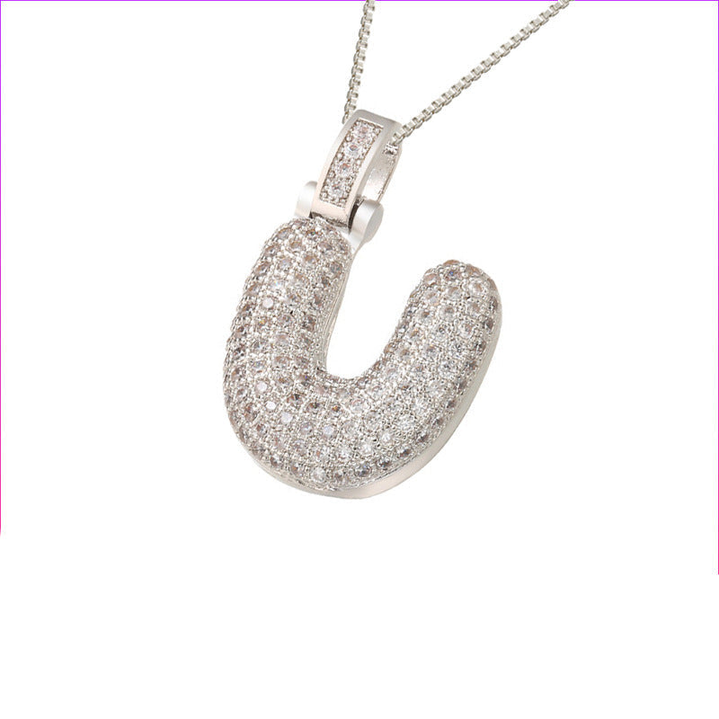 Halskette mit Pavé-Bubble-Initiale