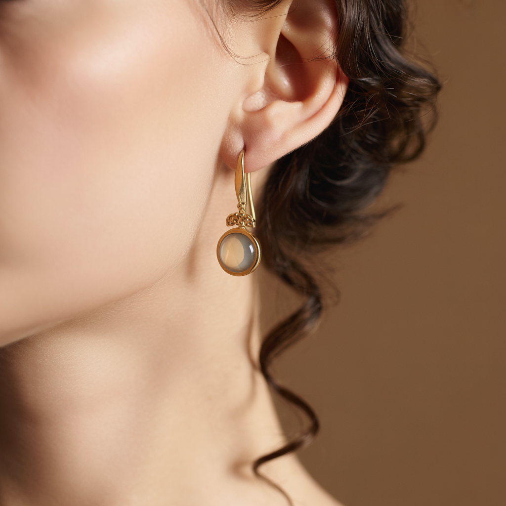 Vintage-Ohrringe mit grünem Mondstein