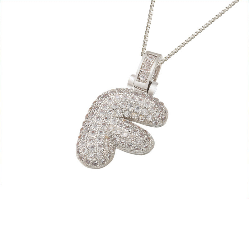 Halskette mit Pavé-Bubble-Initiale
