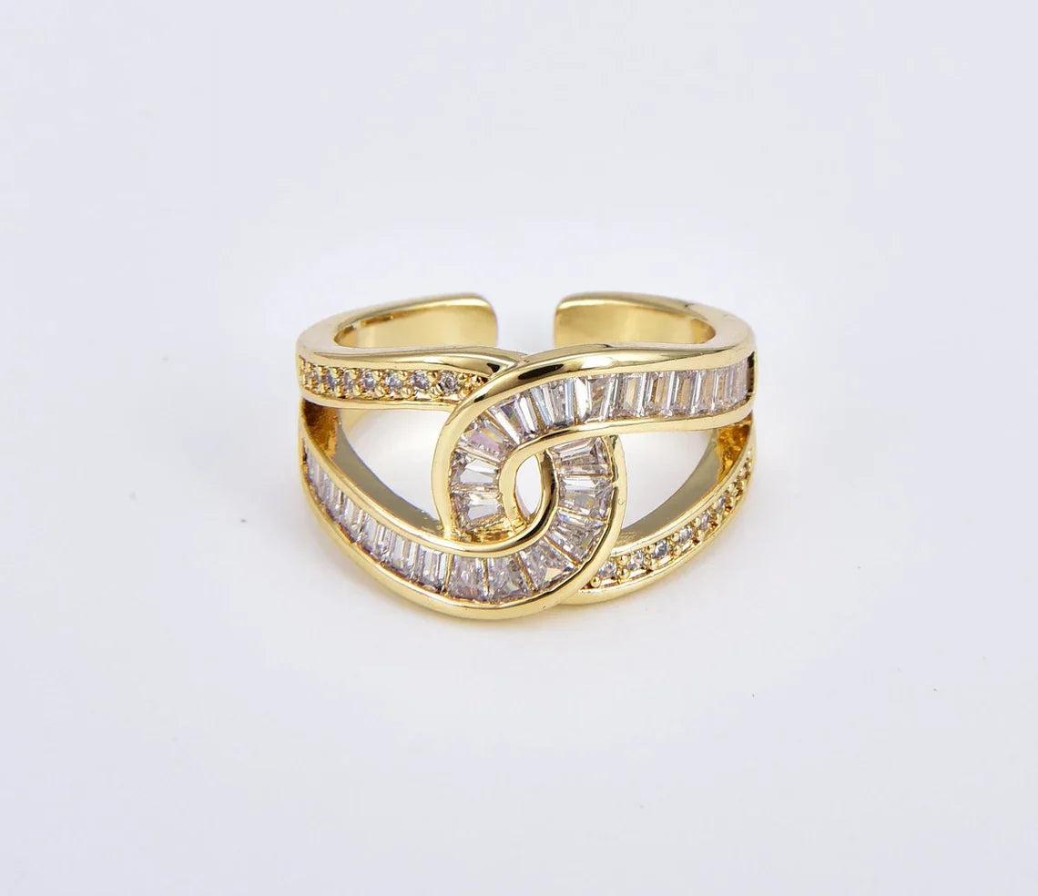 Mia | Eleganter, verstellbarer Ring mit Knoten