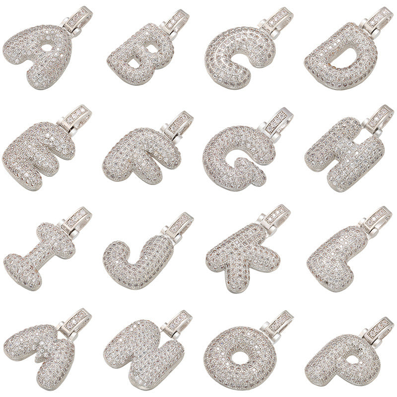 Halskette mit Pavé-Bubble-Initiale