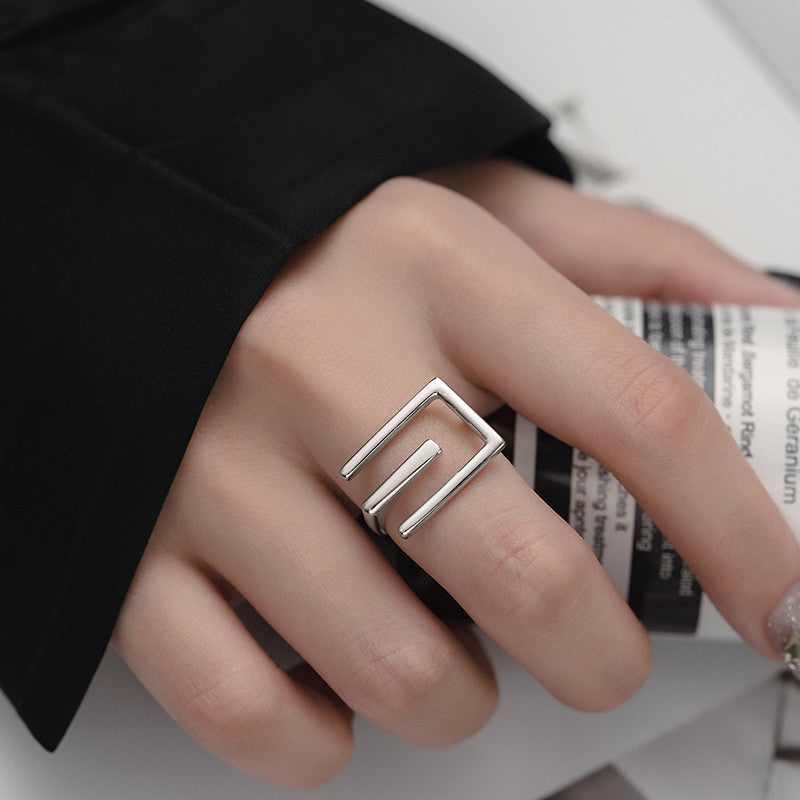 Silber Geometrischer Linienring