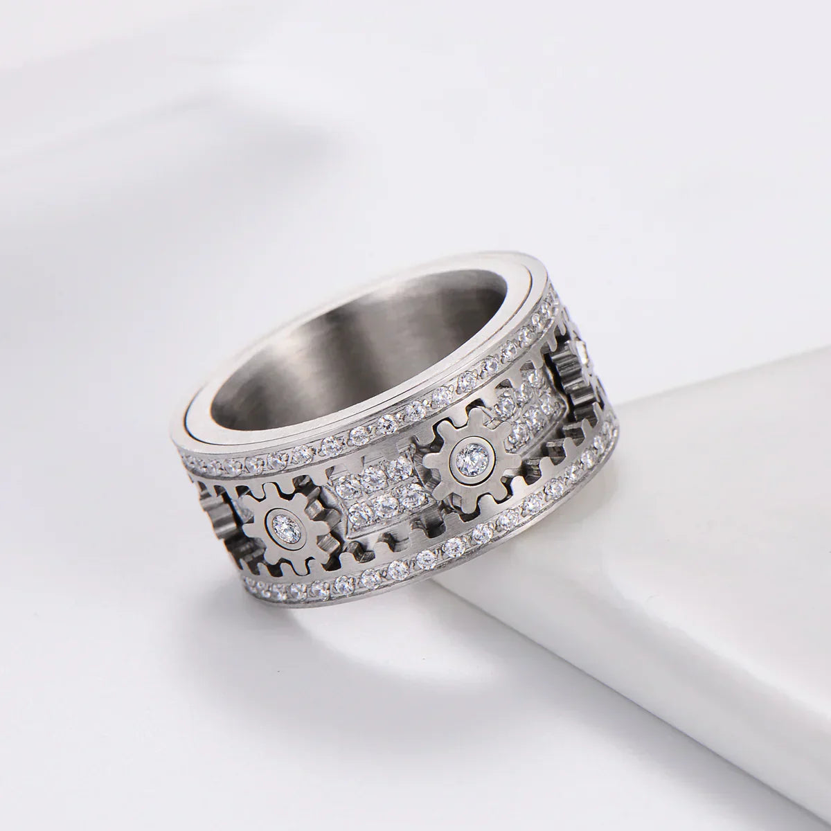 Paar-Entspannungsring – Vollständig mit Diamanten besetztes, drehbares Zahnrad-Design