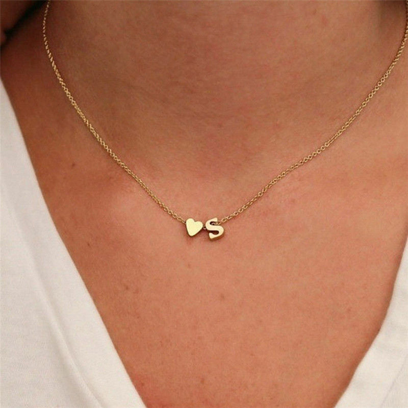 Ria Initial Letter Gold Halskette