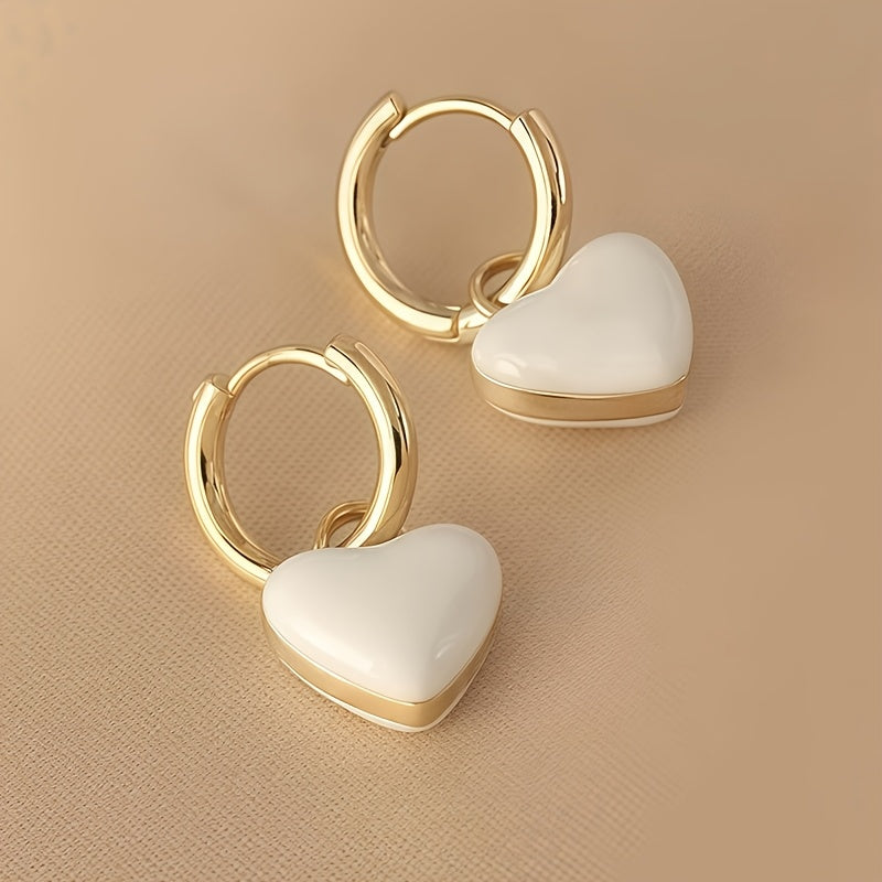 Weiße Herz-Ohrringe - Zarter Schmuck für Frauen