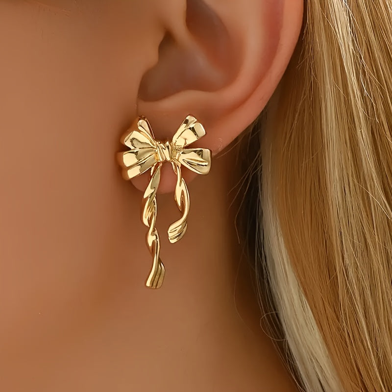 TwinkleTies Golden Bowknot Stud Duo für mühelosen Charme