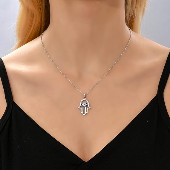 Die Alina Hamsa Halskette in Silber - Zeitlose Eleganz und Schutz
