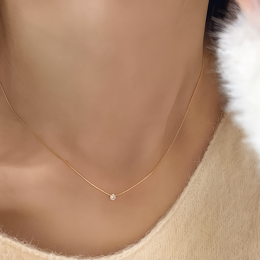 Einzigartige goldene Strass-Anhänger-Halskette im europäischen Stil für Frauen