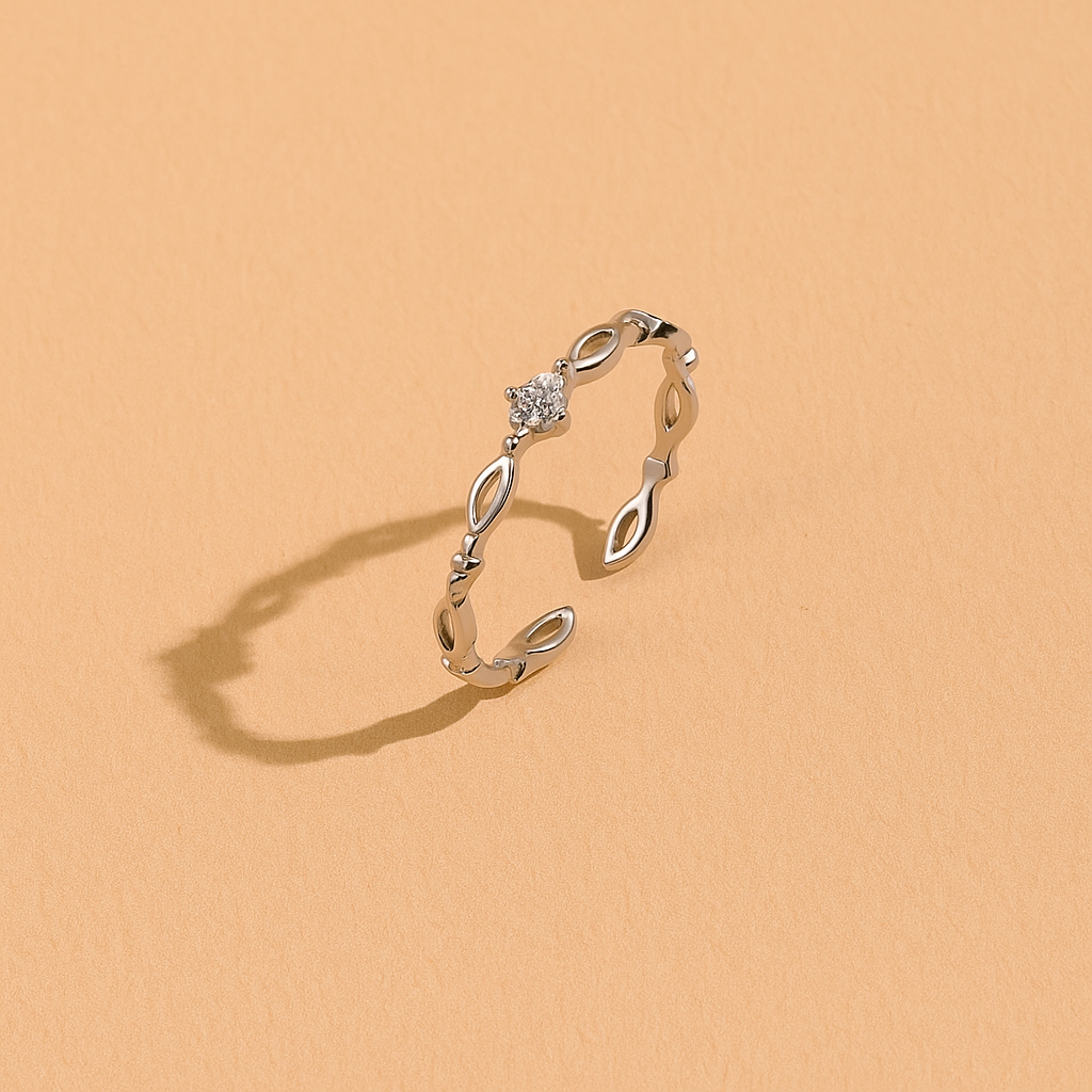 Zarter offener Ring aus Kupfer mit eingelegtem Zirkonia