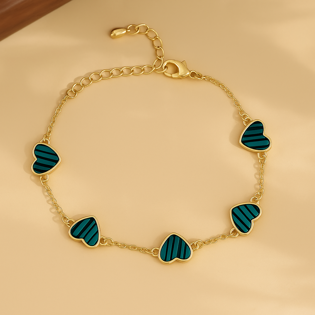 Ivy Chic Herz Charms Armband für Frauen