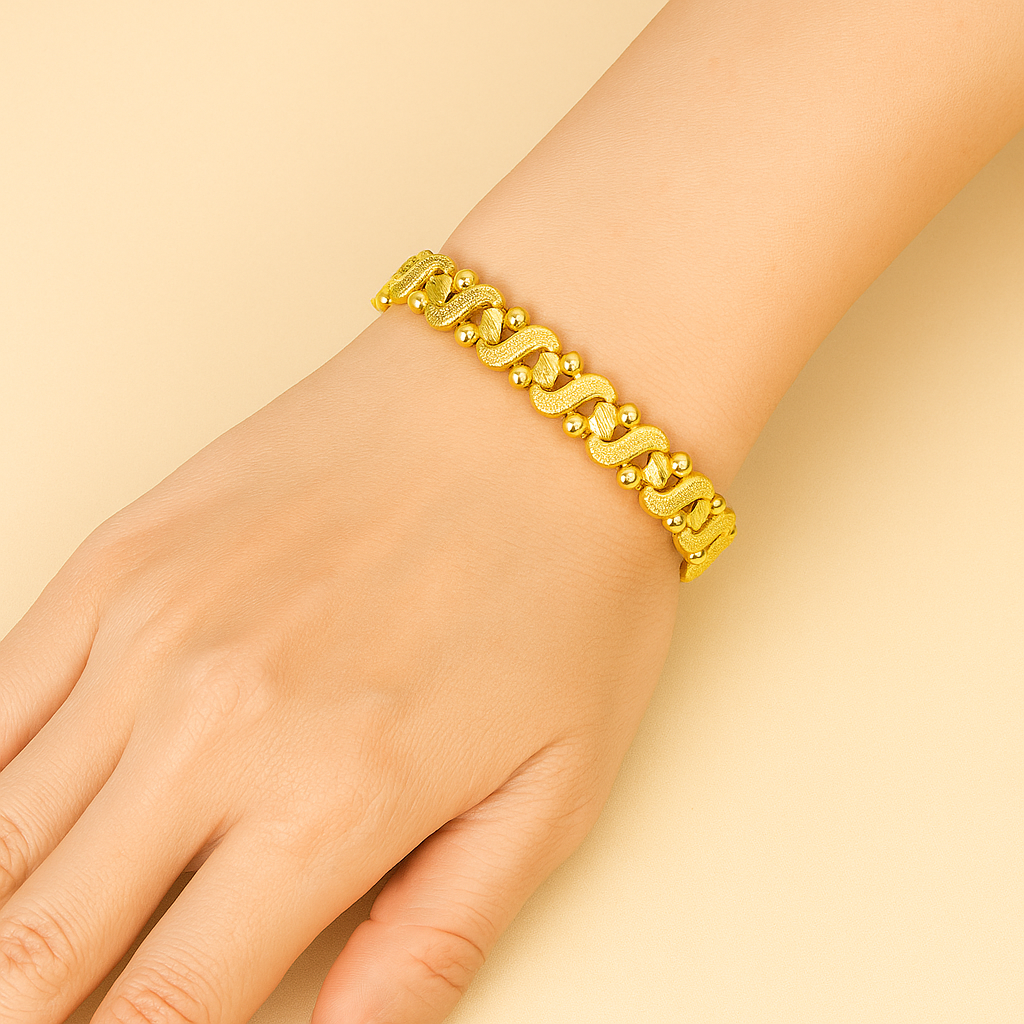 Elegantes Herz-Armband aus Gold - das perfekte Geschenk für sie