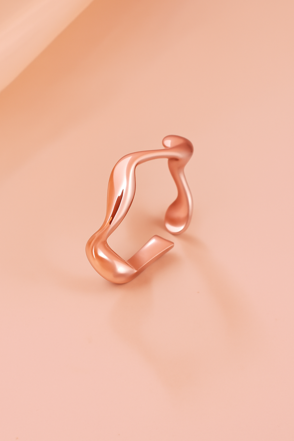 Zarter Vergoldeter offener Ring Wave - verstellbare Passform