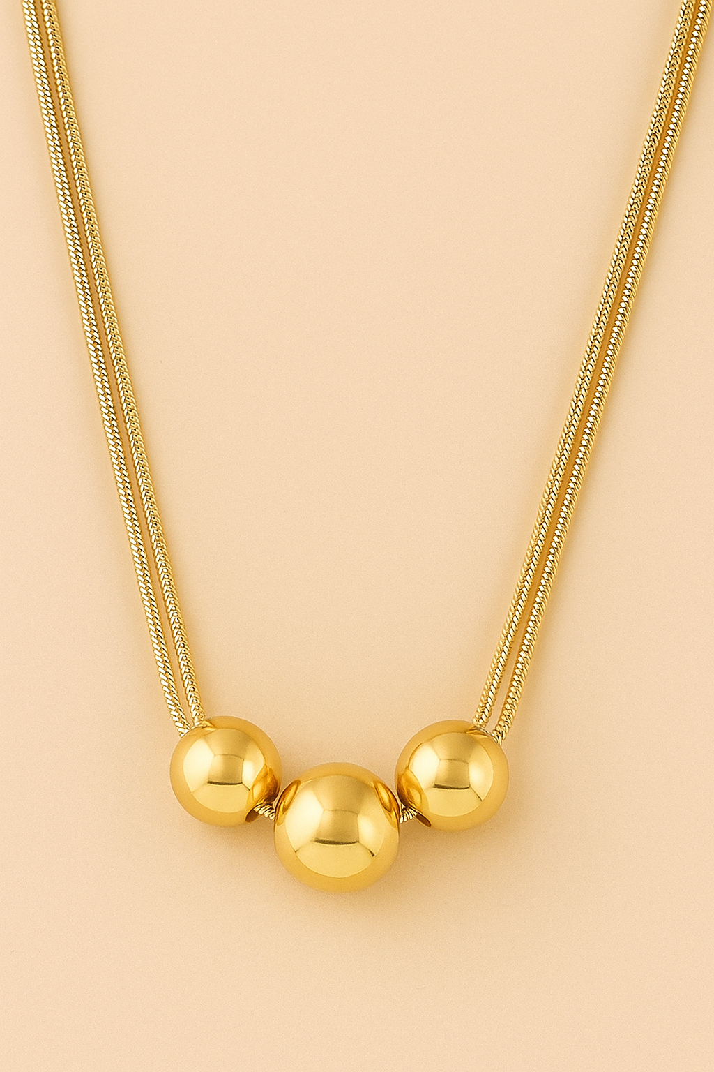 Fein geschichtete Perlenkette - zarter Schlüsselbein-Look