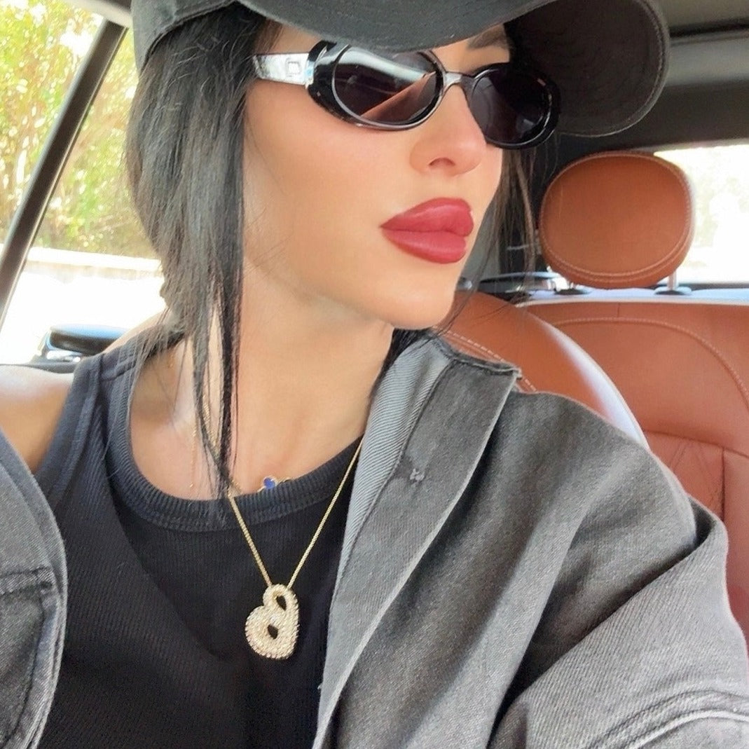 Bubble Initial Diamond Halskette