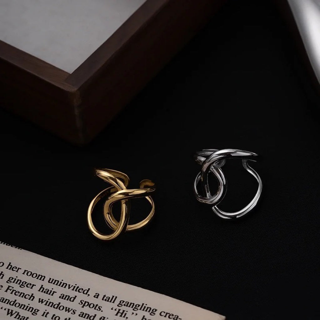 Double C Lnotted Line Verstellbarer Ring