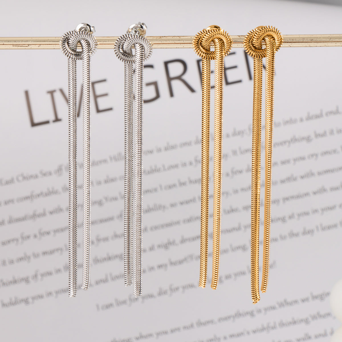 Lyra Tropfenohrringe - Gold