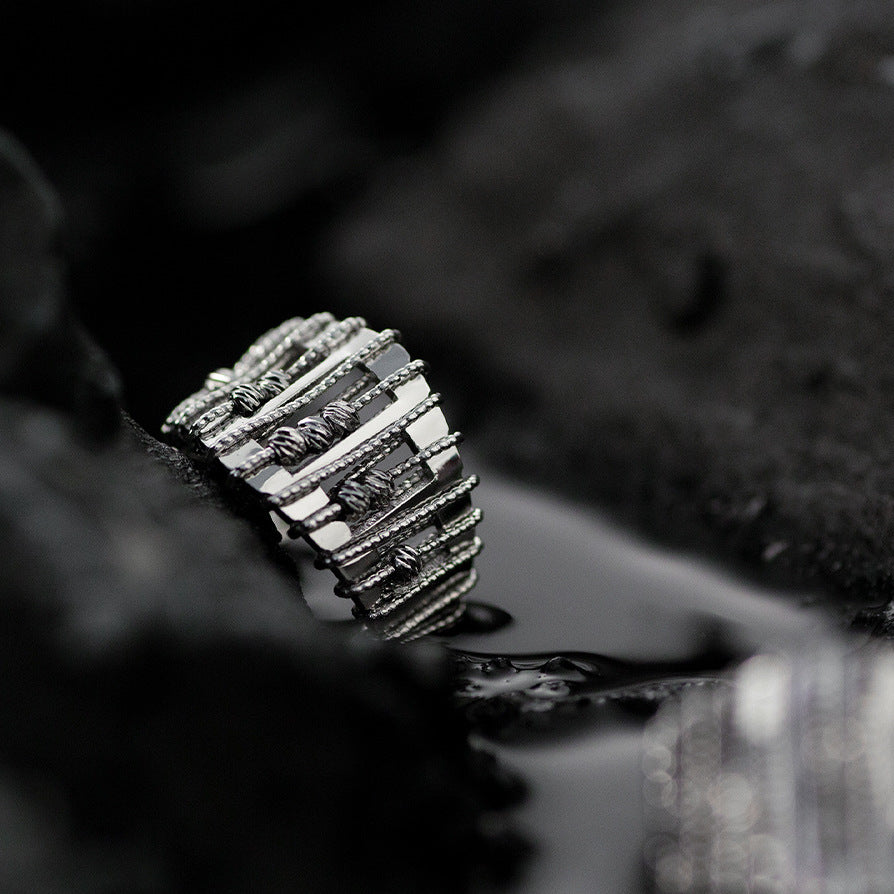 Durchbrochener, perlenbesetzter, verstellbarer Ring