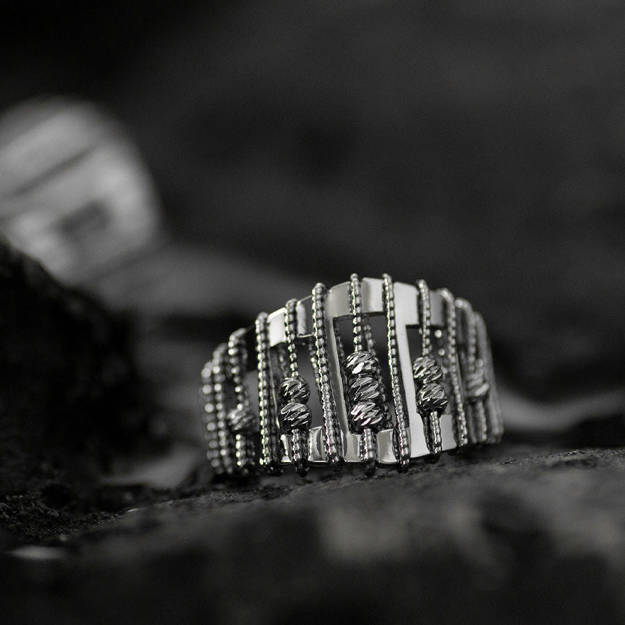 Durchbrochener, perlenbesetzter, verstellbarer Ring