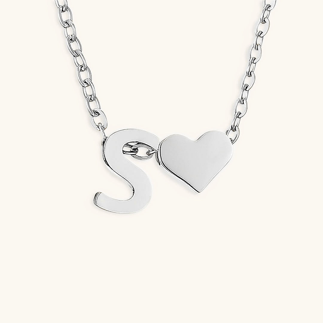 Ria Initial Letter Gold Halskette