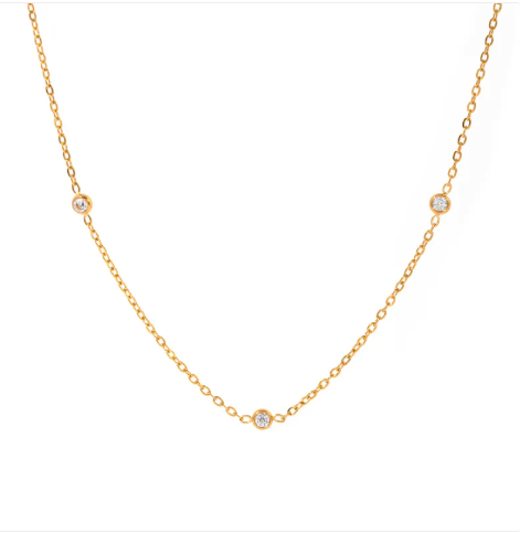 Raffinierte Halskette - Detail aus Goldperlen