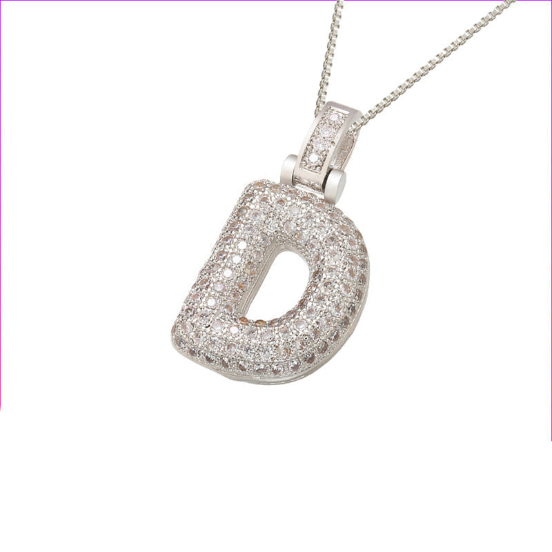 Halskette mit Pavé-Bubble-Initiale