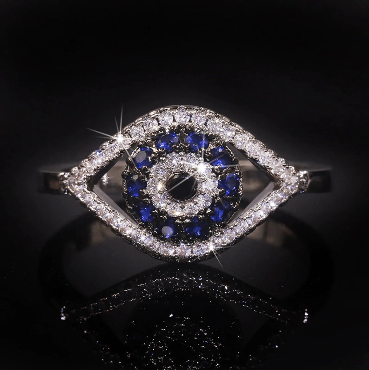 Der Roxxe Blessed Evil Eye Ring